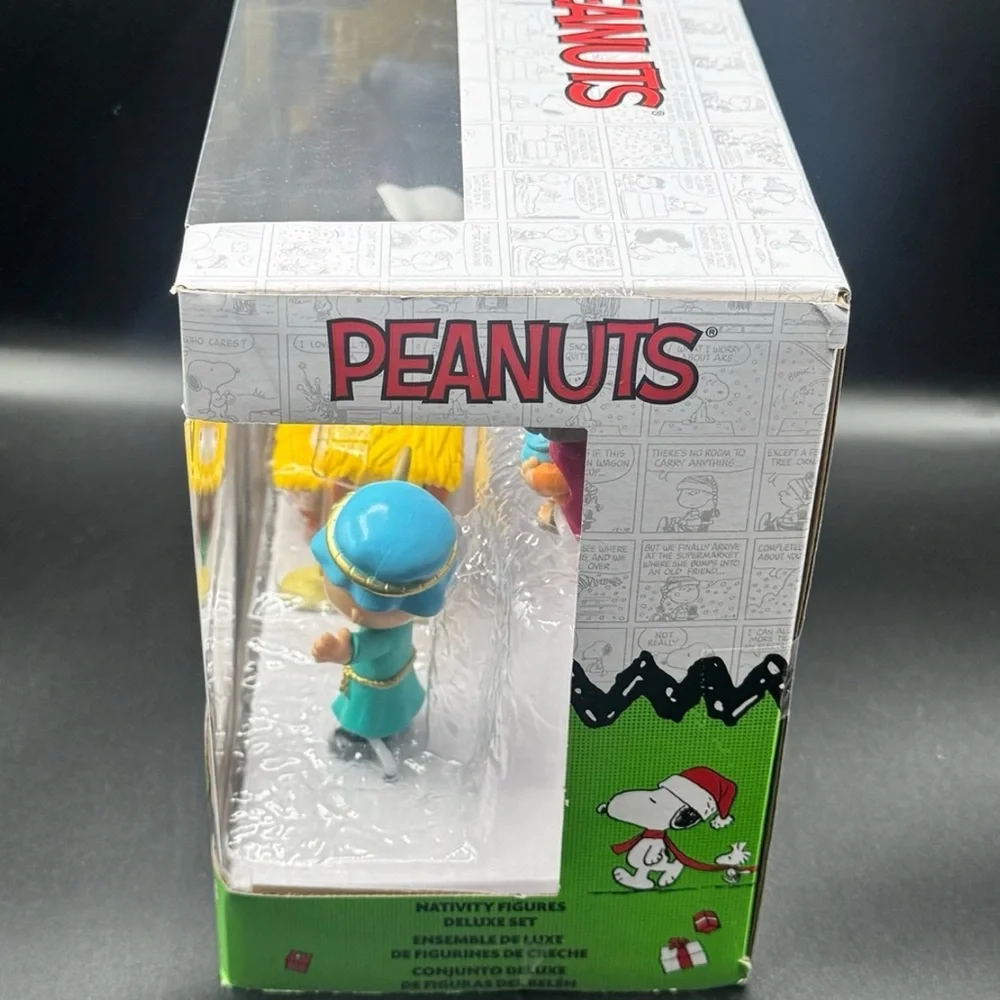 Charlie Brown Christmas Nativity Set Deluxe 7 PC Scene Peanuts